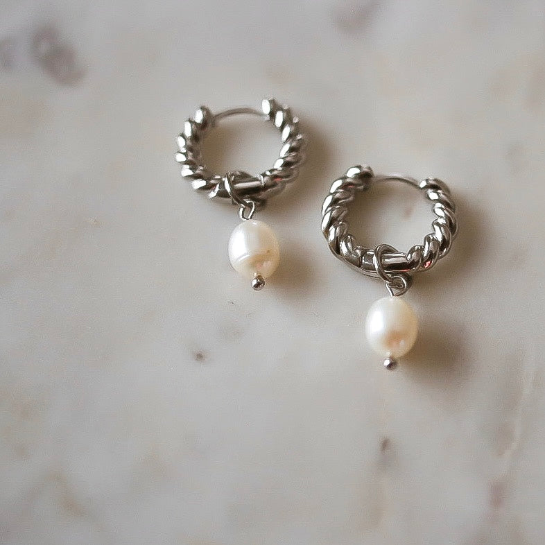 Jannike örhängen Små Rhodium