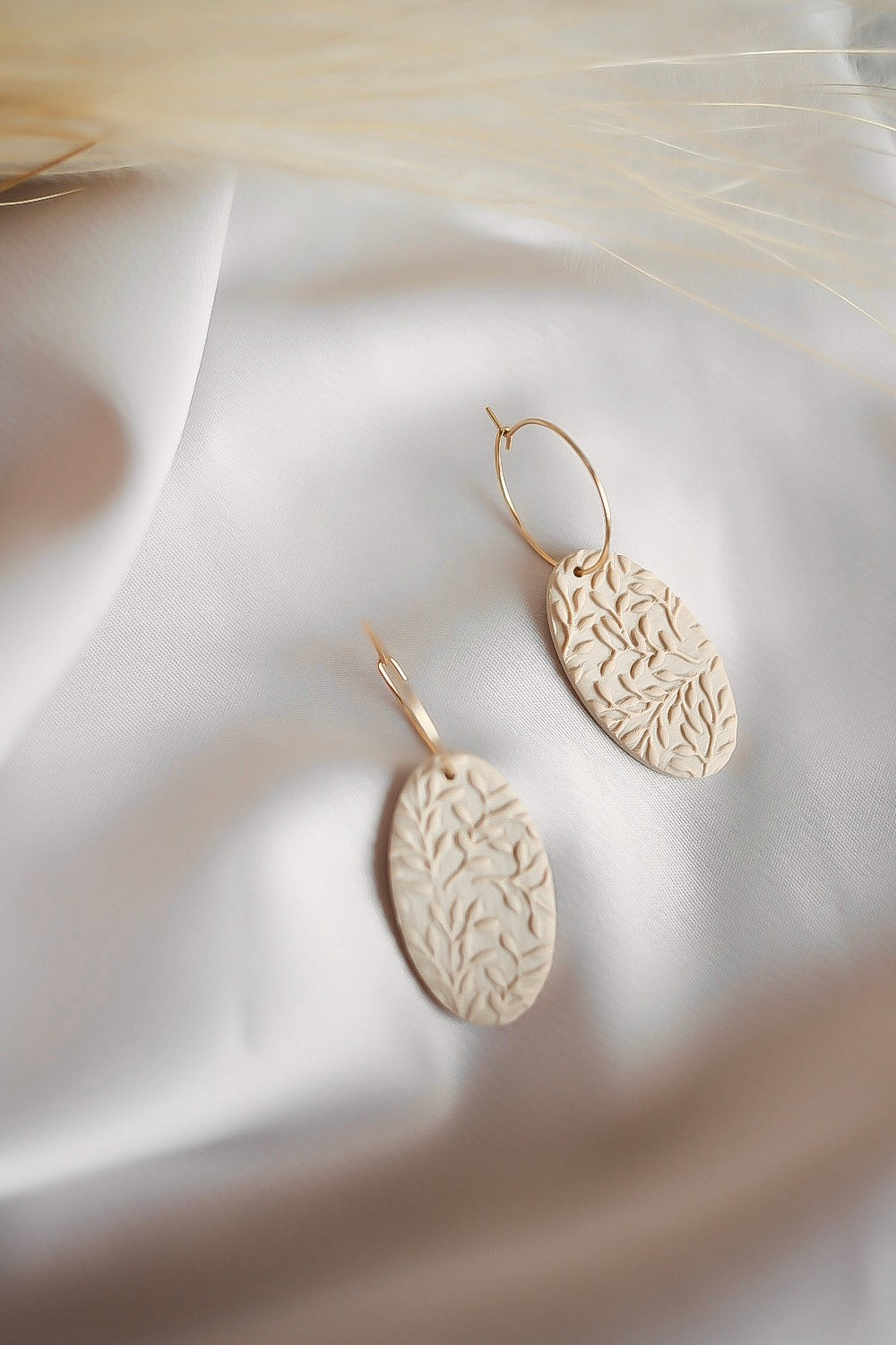 Fani örhängen (flera nyanser)