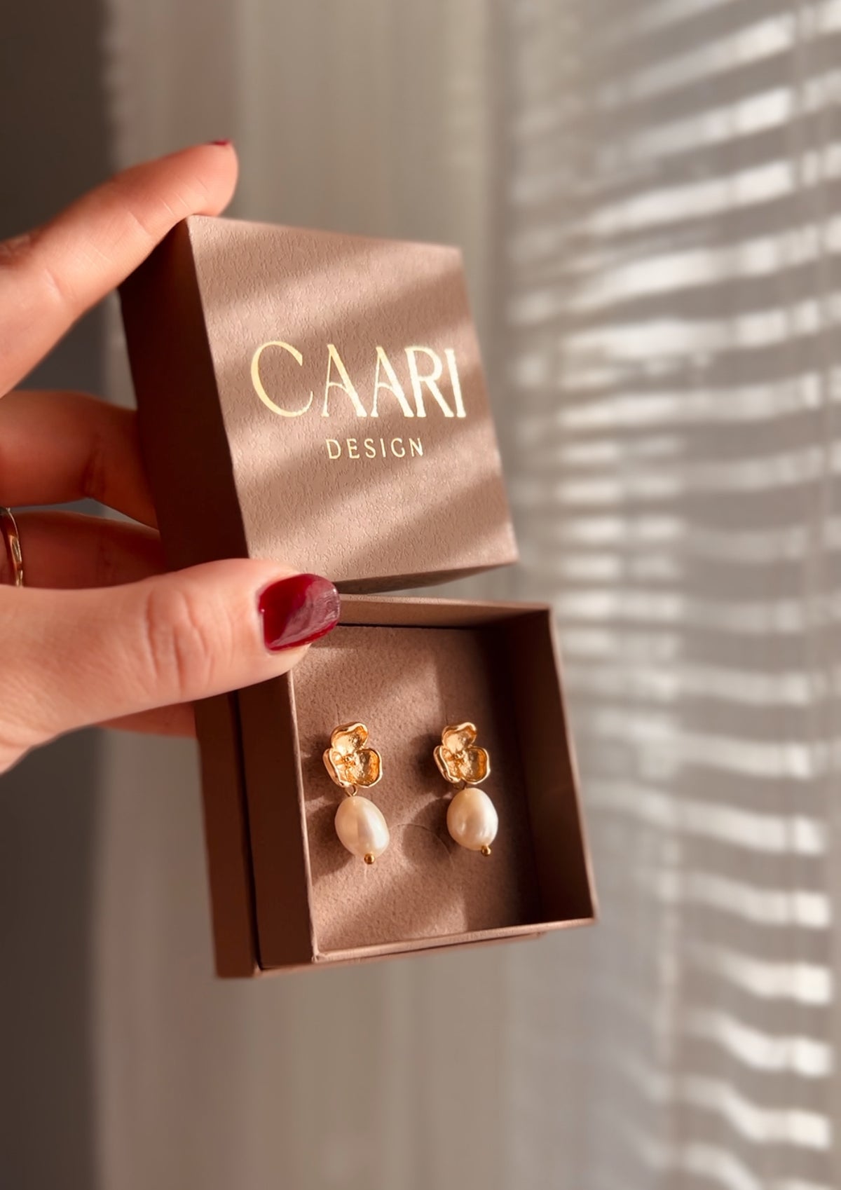 Olivia kukka korvakorut