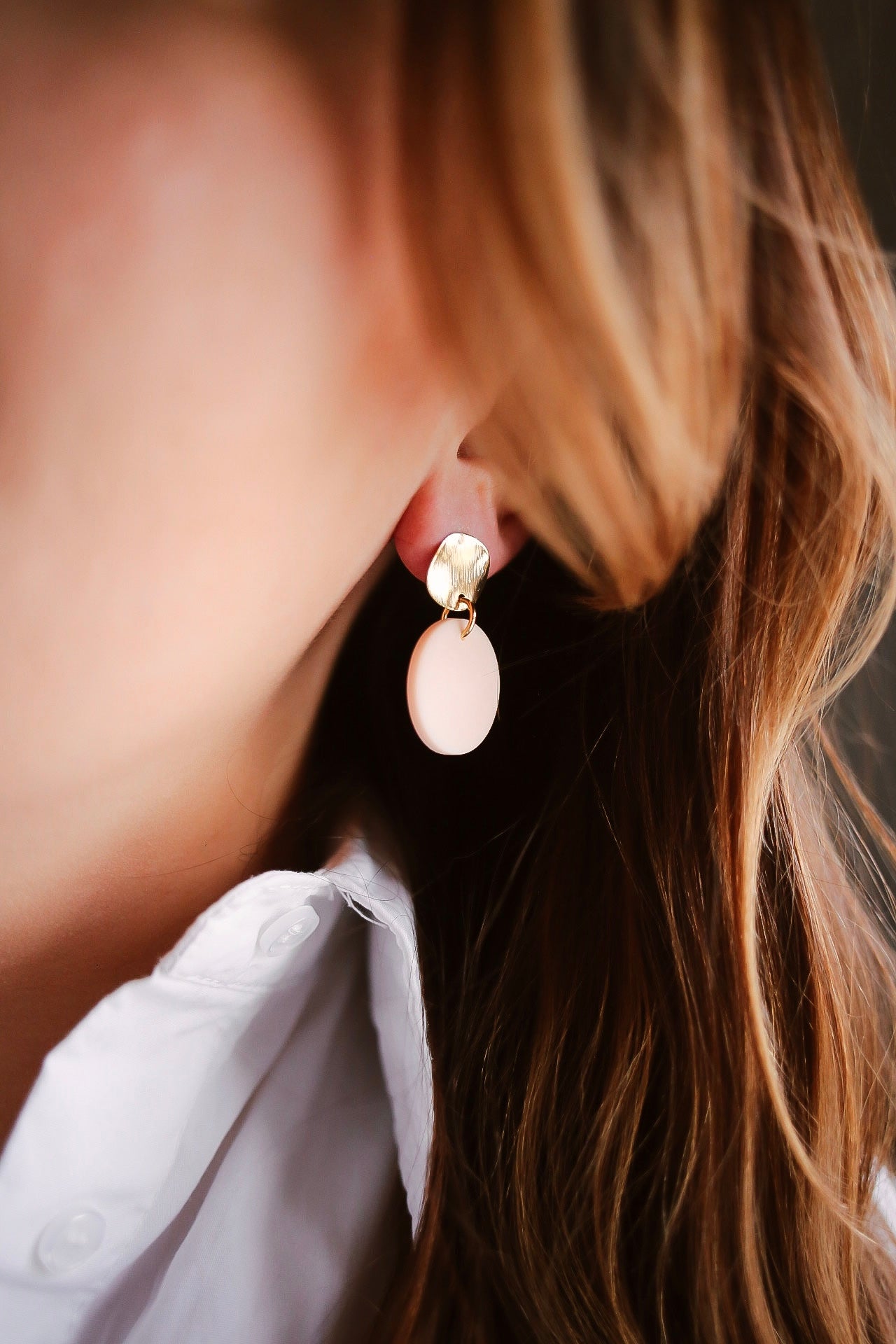 Sali korvakorut (useita sävyjä)