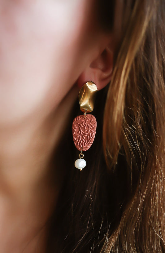 Madde korvakorut Kukka (useita sävyjä)