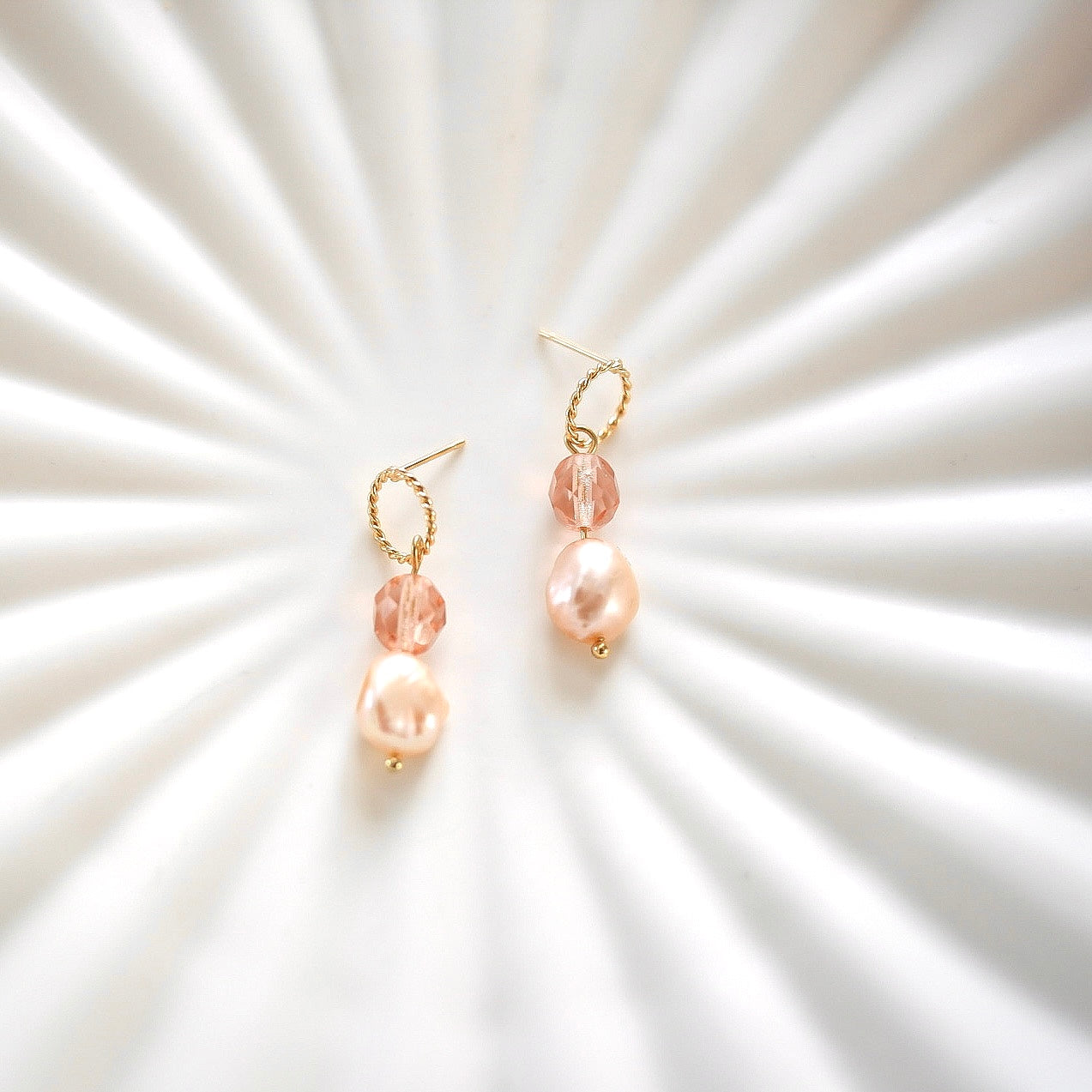 Peachy Dawn Korvakorut