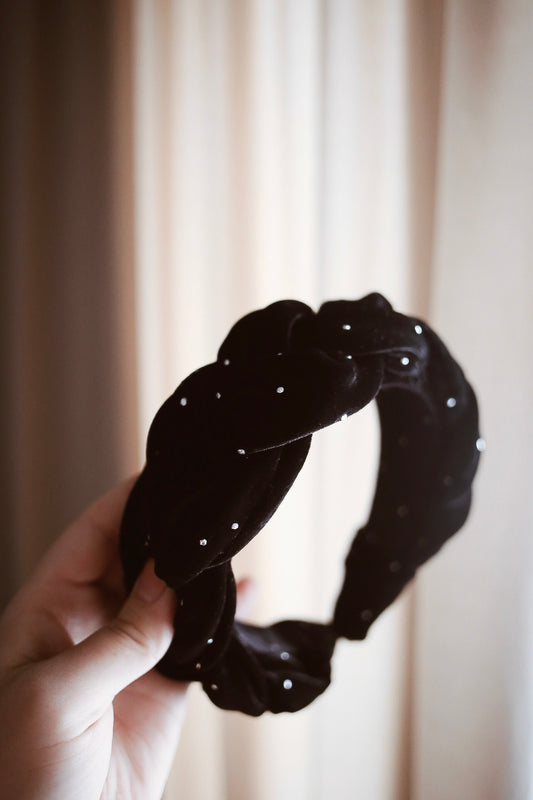 Becca samettipanta hopeapilkku