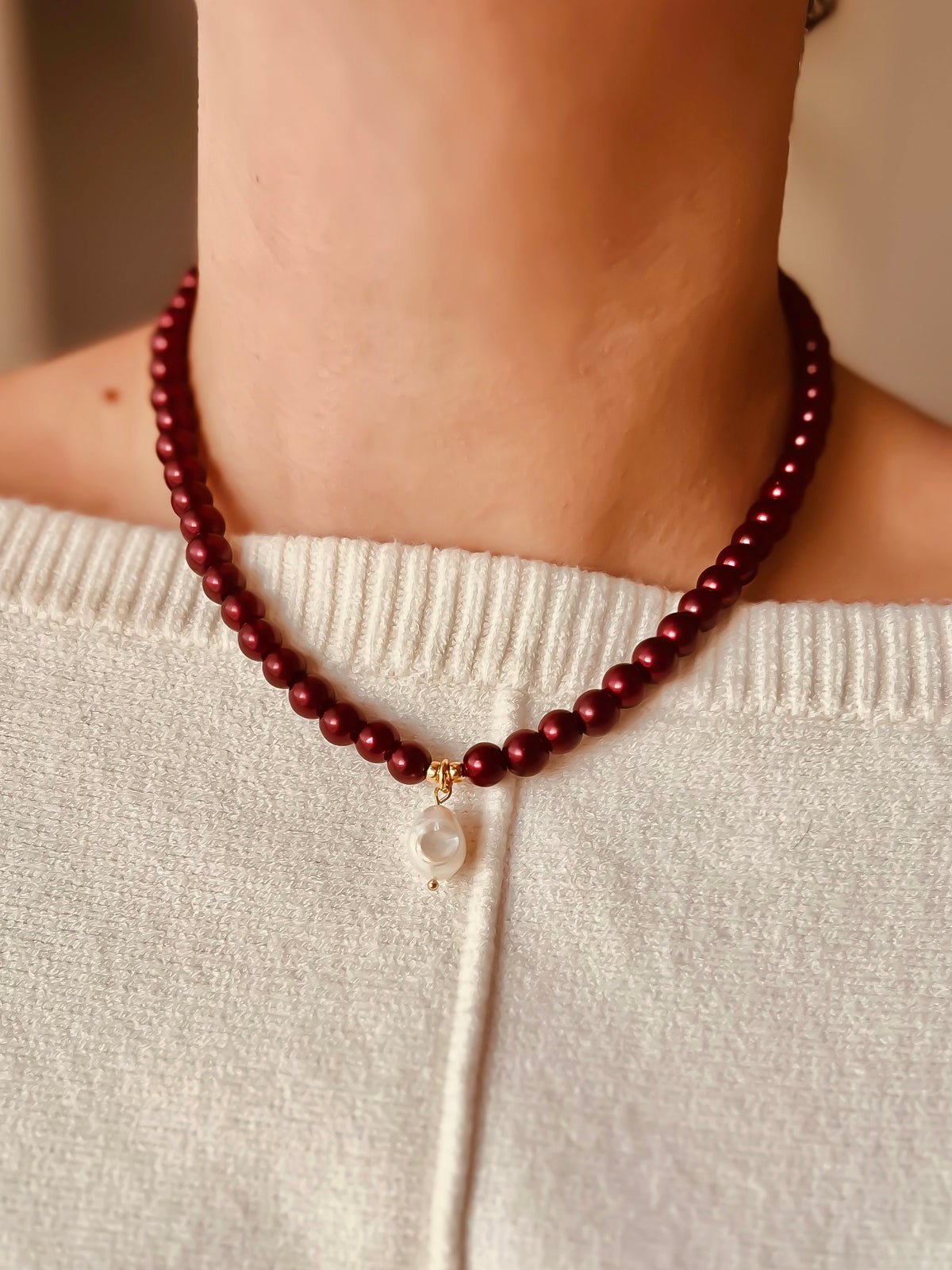 Burgundy pearl kaulakoru