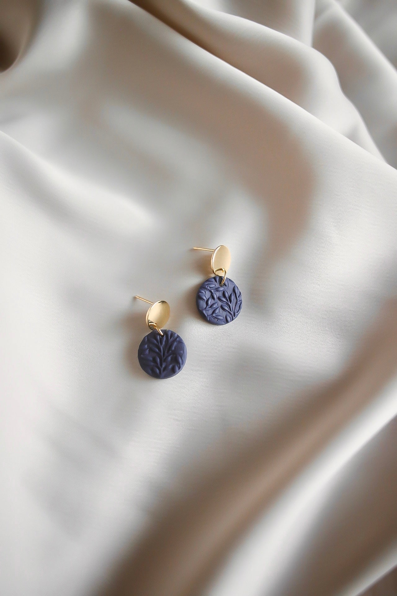 Mindi korvakorut Kukka (useita sävyjä)