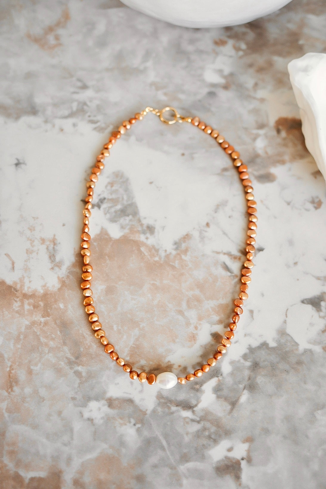 Honey Pearl kaulakoru