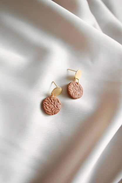 Mindi korvakorut Kukka (useita sävyjä)