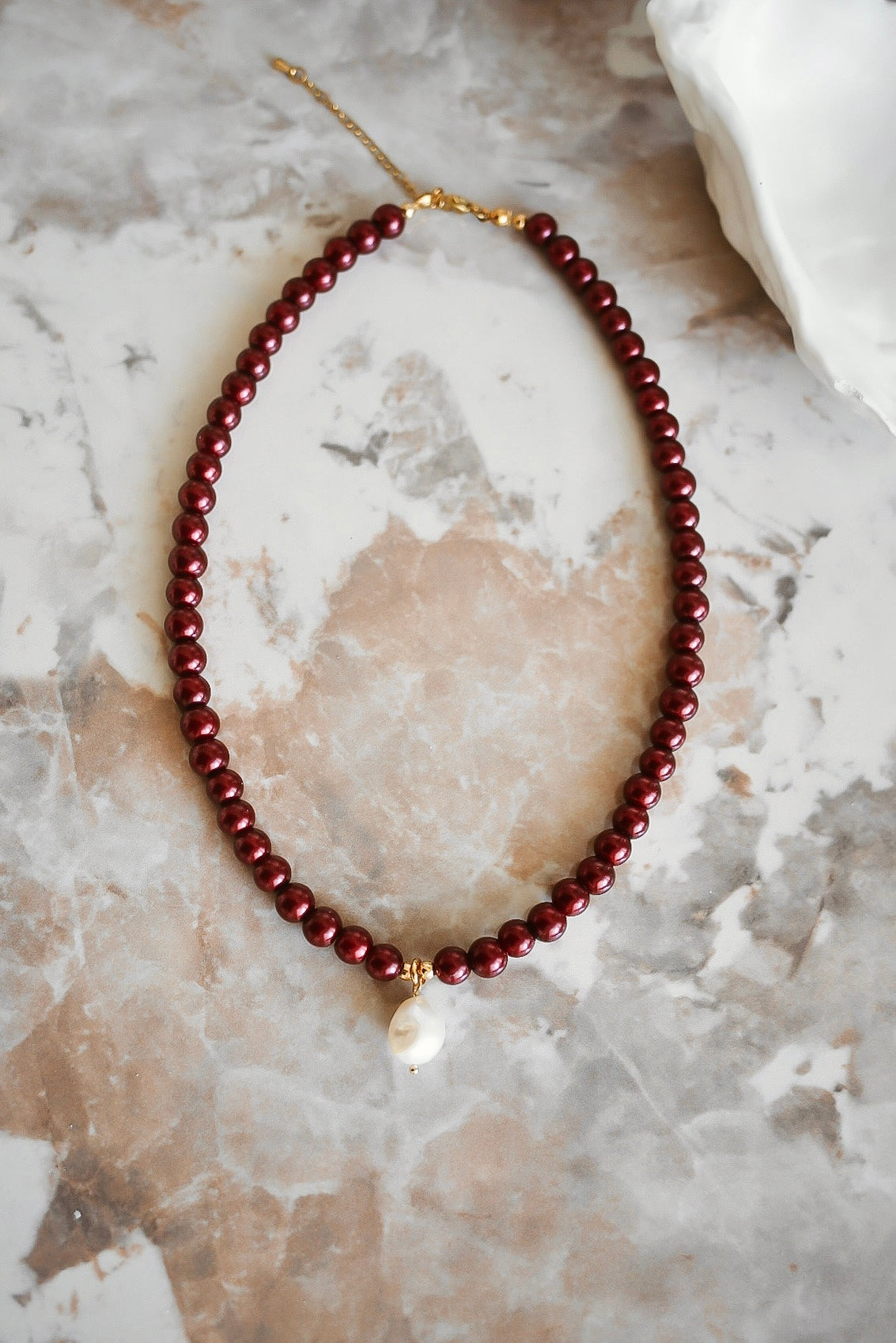 Burgundy pearl kaulakoru