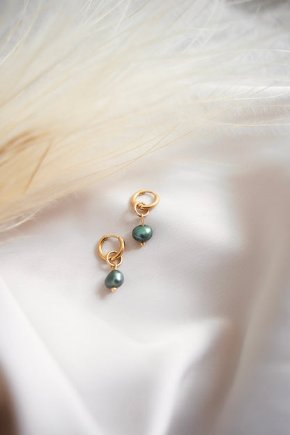 Neelia korvakorut 24k gold